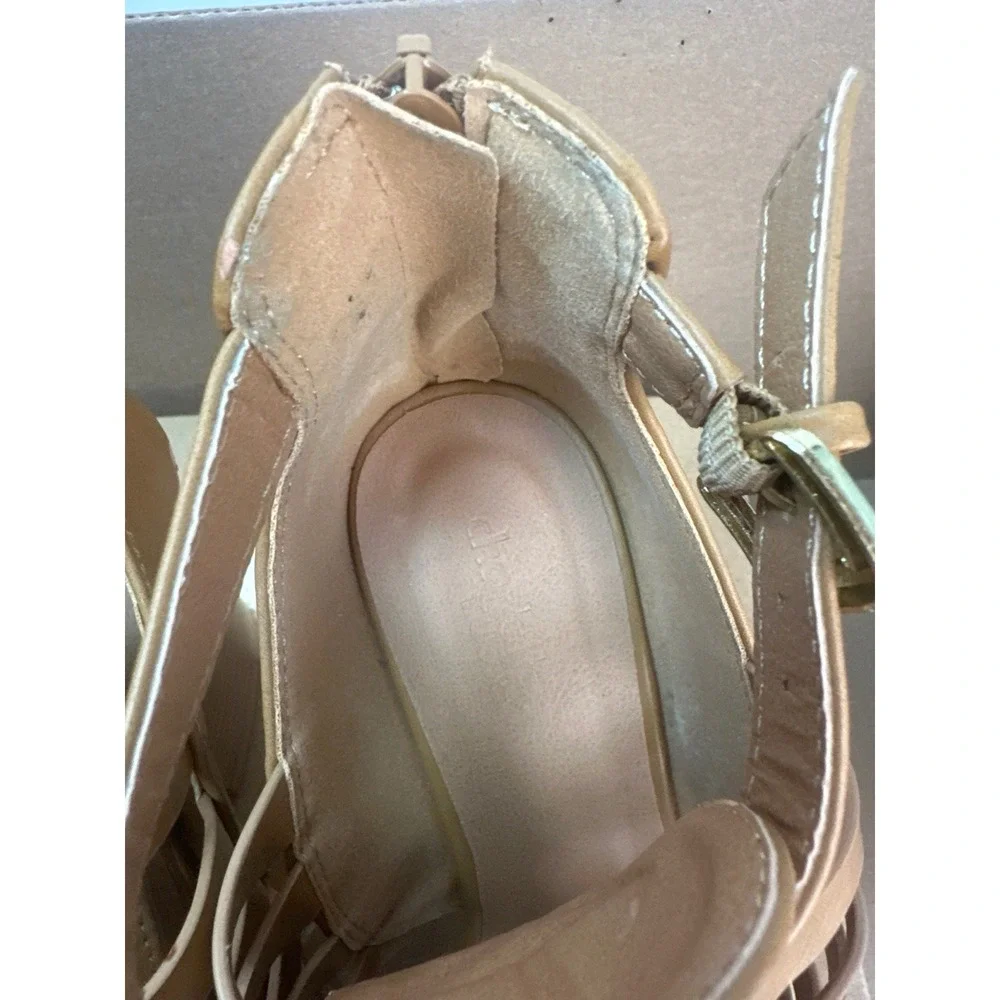 Charlotte Russe Womens 8 Tan Strappy Block Heels Barnes-209A
